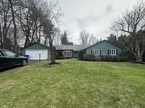 11 West Ridge Drive, West Hartford, CT 06117