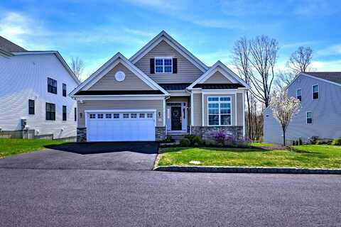 32 Enclave Circle, Newtown, CT 06470