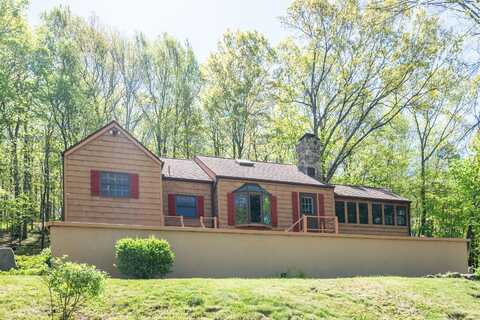 98 Miry Brook Road, Danbury, CT 06810