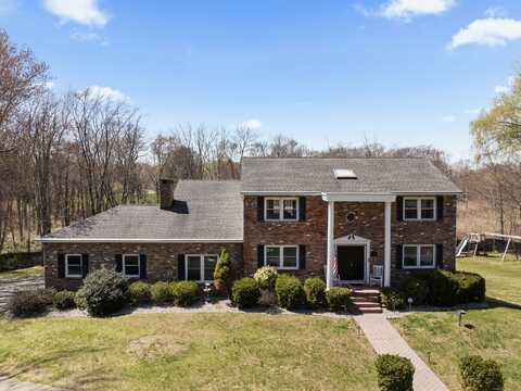 7 Williams Lane, Newtown, CT 06470