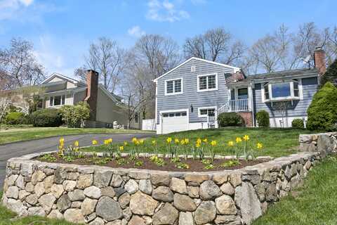 129 Gaymoor Drive, Stamford, CT 06907