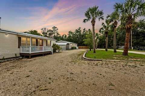 1411 Cedar St, Steinhatchee, FL 32359