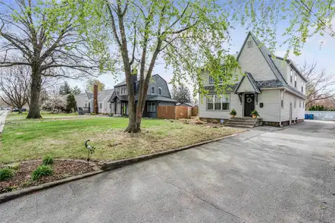 4010 Fagen Drive, Des Moines, IA 50310