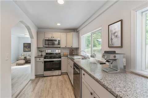 3306 S Union Street, Des Moines, IA 50315
