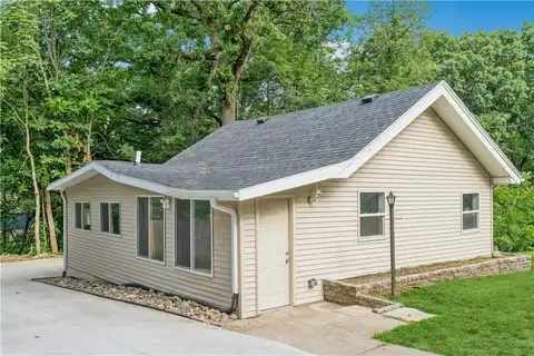 3306 S Union Street, Des Moines, IA 50315