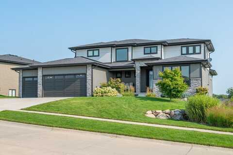 735 Belmont Boulevard, Waukee, IA 50263