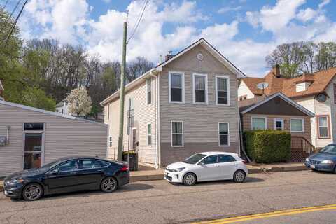 135 Wisconsin, East Dubuque, IL 61025