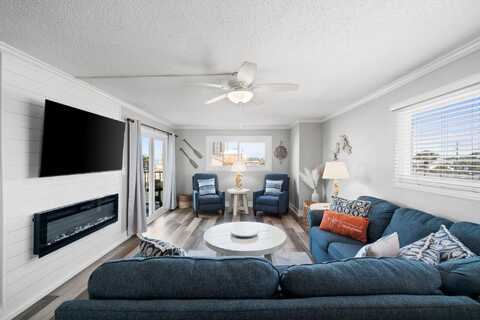 5801 Thomas Drive, Panama City Beach, FL 32408