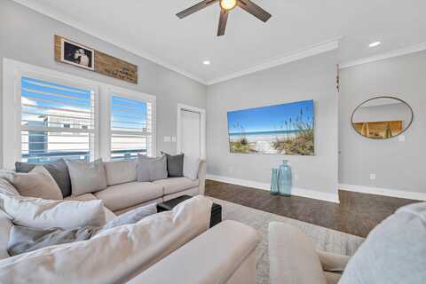 7555 WHITE SANDS Boulevard, Navarre, FL 32566