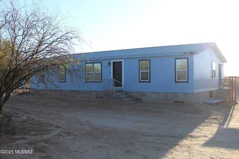 11537 S Wells Fargo Road, Tucson, AZ 85736