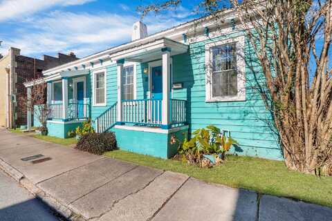 8 E 41st Street, Savannah, GA 31401