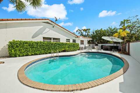 2200 NE 36th St, #1-2, Fort Lauderdale, FL 33308