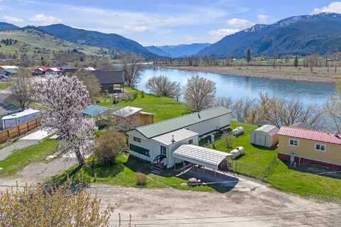 403 and 405 Hubbard Street, Plains, MT 59859