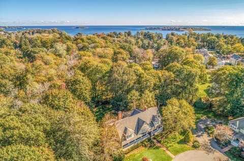 6 Chanticleer Dr, Beverly, MA 01915