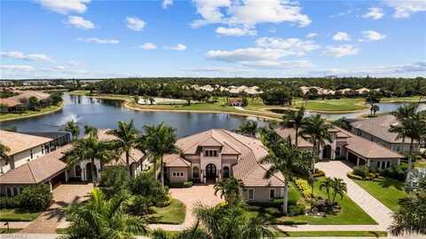 6597 Costa CIR, NAPLES, FL 34113