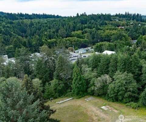 310 Cedar Street NE, Ilwaco, WA 98624