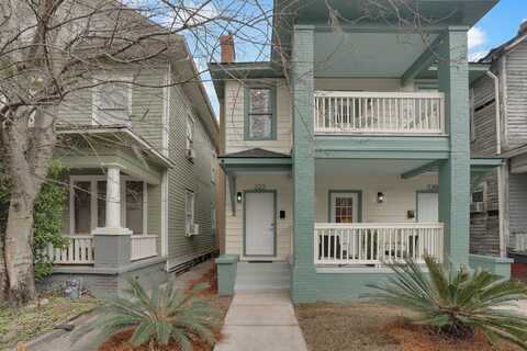 222 W 38th Street W, Savannah, GA 31401