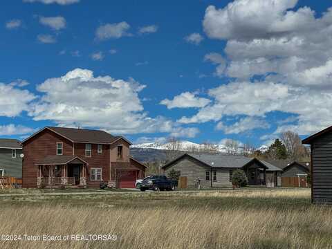 RIVER BEND Street, Pinedale, WY 82941