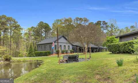 6585 QUEEN MILL RD SE, Mableton, GA 30126