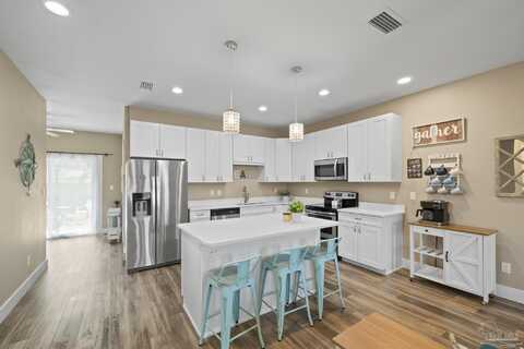 1621 E Cervantes St, Pensacola, FL 32501