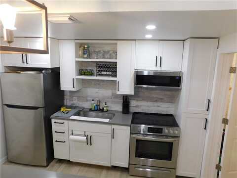 525 7th Place 525, Vero Beach, FL 32962