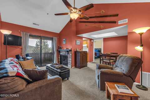 7065 N 2200 West Apt 2e, Park City, UT 84098