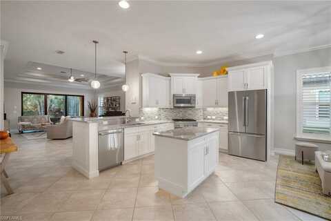 6589 Roma WAY, NAPLES, FL 34113