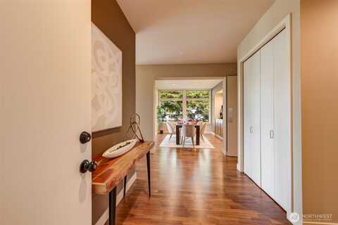 600 Bellevue Way SE 301, Bellevue, WA 98004