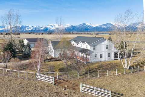 374 Wood Lane, Corvallis, MT 59828