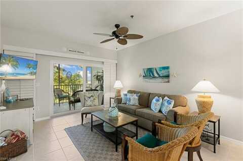 140 Palm ST 305, MARCO ISLAND, FL 34145