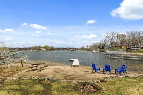 16164 Lakeside Avenue SE, Prior Lake, MN 55372