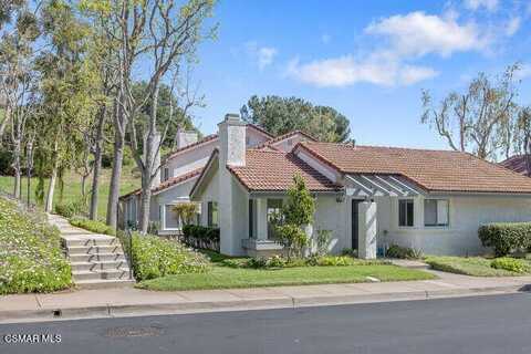 950 Quarterhorse Lane, Oak Park, CA 91377