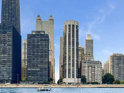 990 N Lake Shore Drive 25A, Chicago, IL 60611