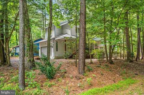 2 Edgewood Dr, Ocean Pines, MD 21811