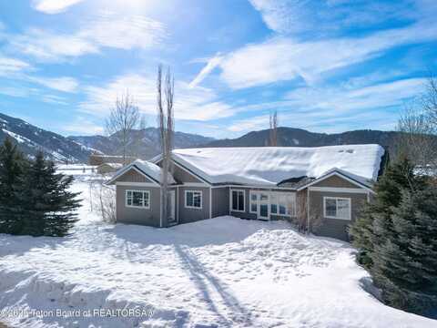 216 COLUMBINE Street, Alpine, WY 83128