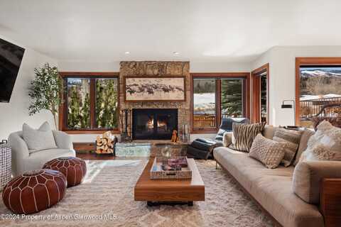 124 Harleston Green Road 45, Snowmass Village, CO 81615