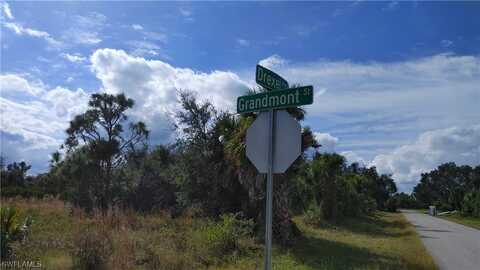101 Grandmont Street, Port Charlotte, FL 33954
