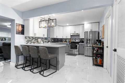 3330 NW 69th St, Fort Lauderdale, FL 33309