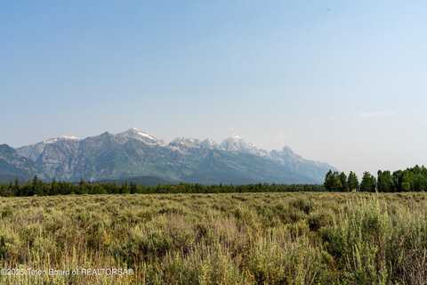 305 E TRAP CLUB Road, Jackson, WY 83001