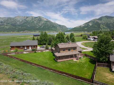 708 PALISADES Lane, Alpine, WY 83128