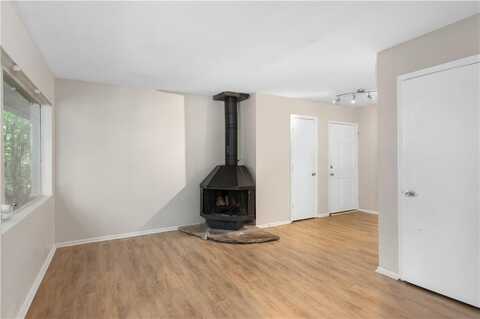 11 Peachtree Hills Avenue NE B7, Atlanta, GA 30305