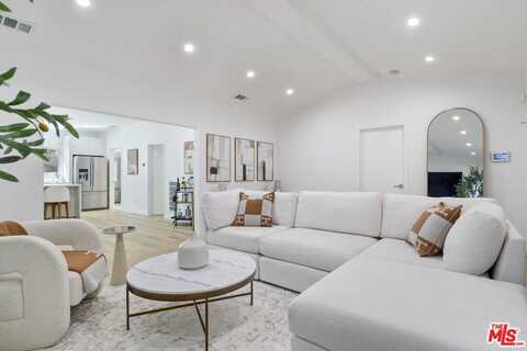 8226 Fountain Avenue, West Hollywood, CA 90046