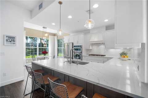 8031 Signature Club CIR 102, NAPLES, FL 34113