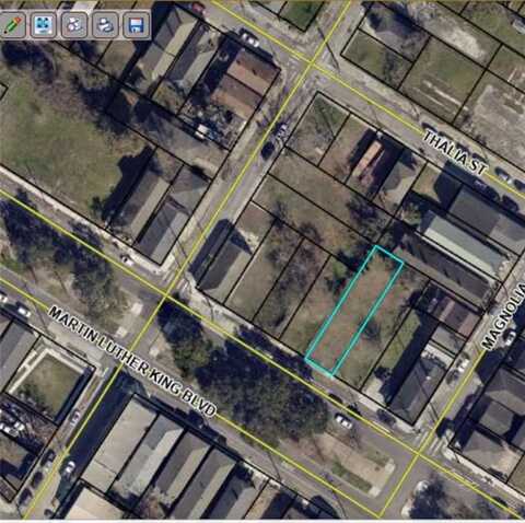2713 MARTIN LUTHER KING JR Boulevard, New Orleans, LA 70113