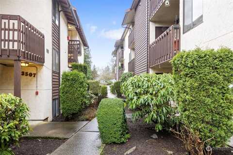 3505 S 160th Street B3, SeaTac, WA 98188