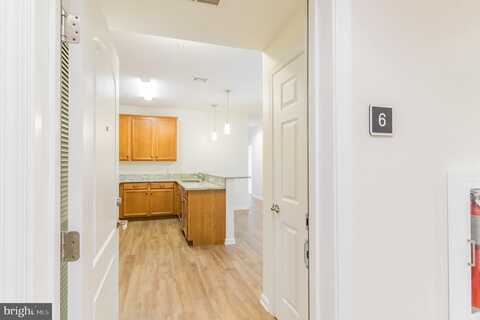11 DAVIS RD #16, VALLEY FORGE, PA 19481