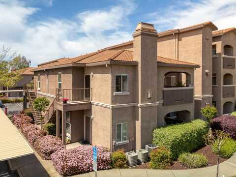 10001 Woodcreek Oaks Boulevard 1621, Roseville, CA 95747