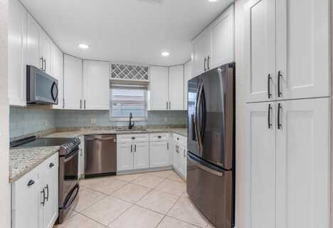 6888 Beacon Hollow Turn, Boynton Beach, FL 33437