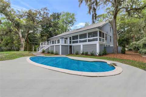 10 Hunt Club Court, Hilton Head Island, SC 29928