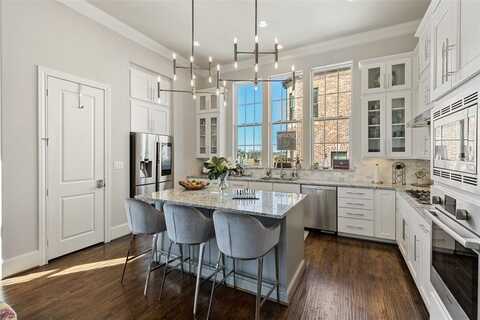 916 W Peach Street, Fort Worth, TX 76102